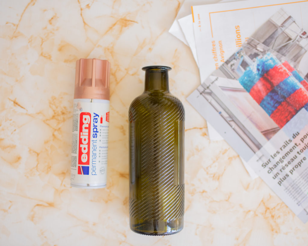 photo, bouteille d'huile d'olive, lifestyle, tuto, que faire avec ses bouteilles en verre vide, DIY